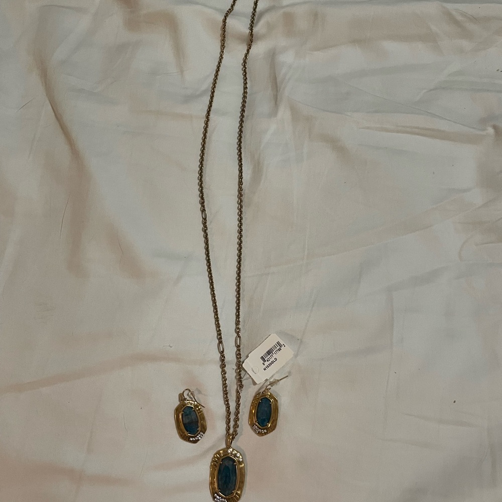Kendra Scott set